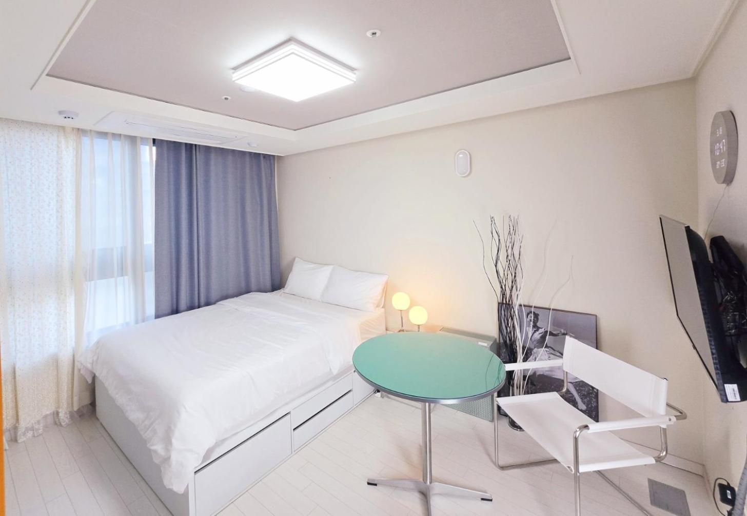 Dongseongro Dsr&U Hotel Room Daegu Oda fotoğraf