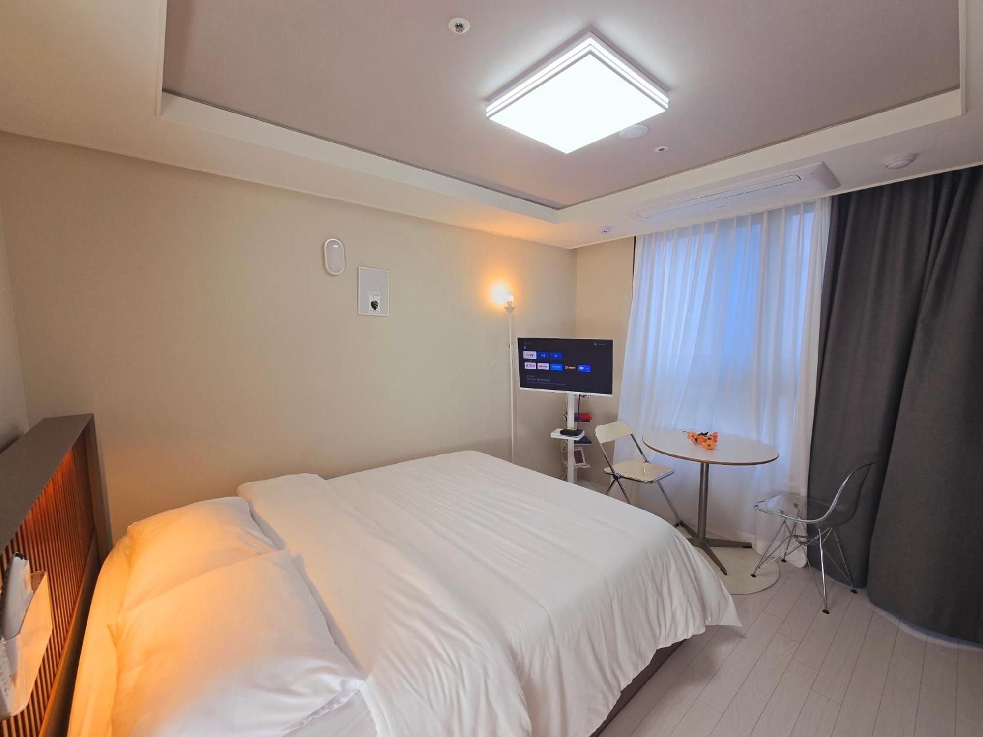 Dongseongro Dsr&U Hotel Room Daegu Oda fotoğraf